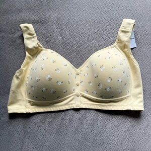 Daisy Bras for Women Plus Size Front Closure Full Coverage Wireless Bra 6X NWT‎